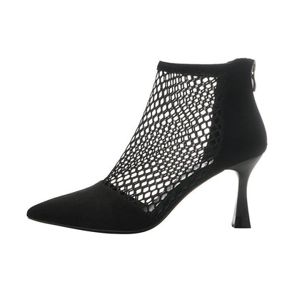 Polished Boots with an Effortless Classic Look