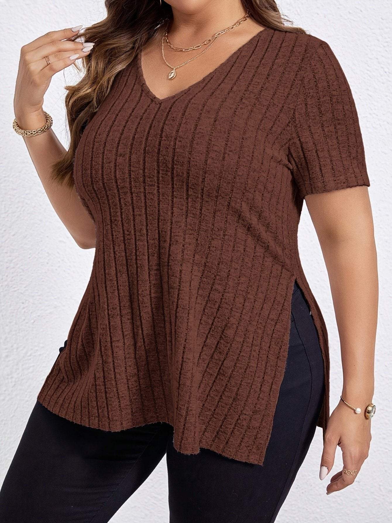 Effortlessly Elegant Top with a Timeless Design