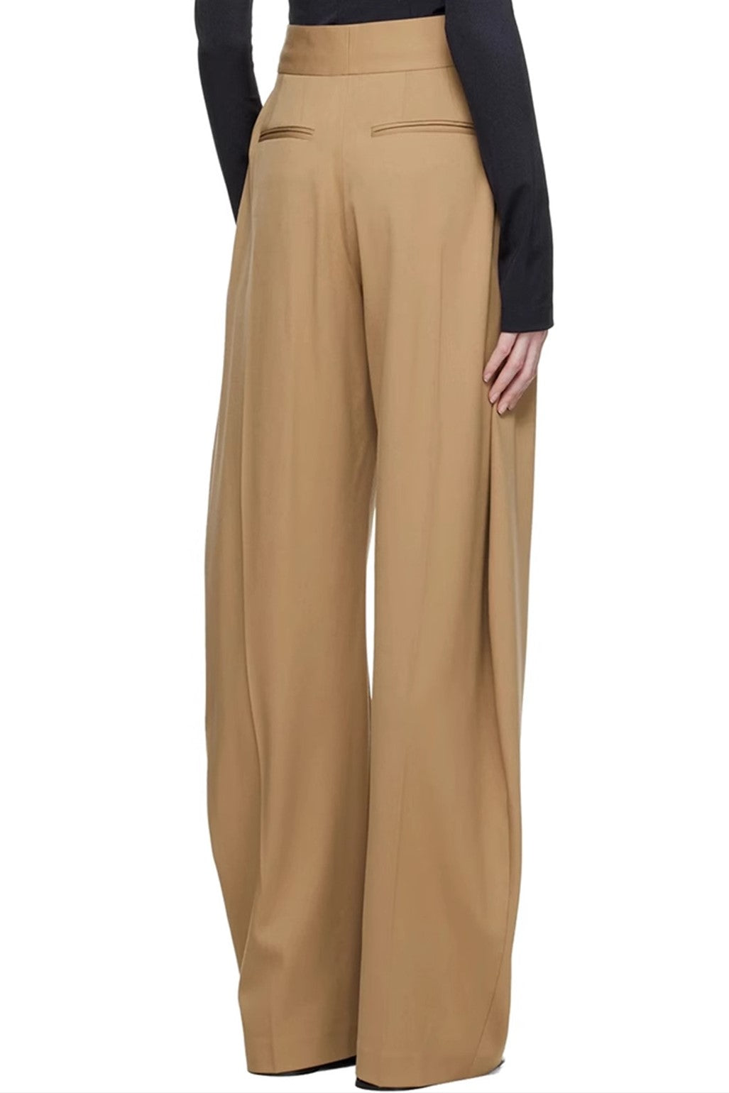 Beautifully Crafted Pants in a Classic Style