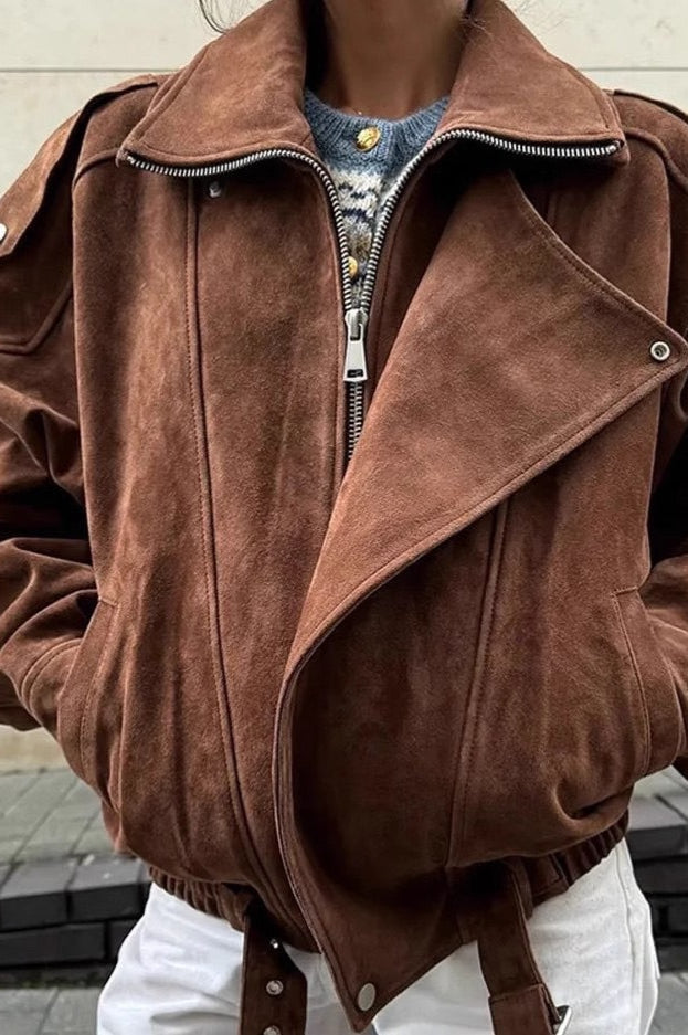 Effortlessly Elegant Jacket with a Timeless Design