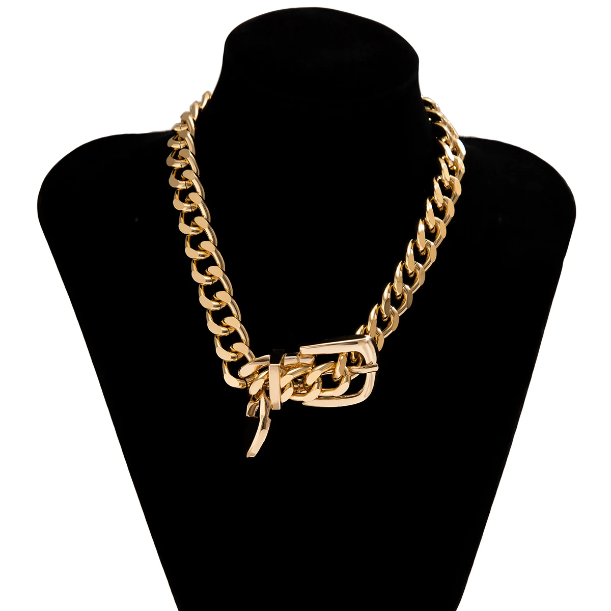 Beautifully Finished Garment in a Timeless Design