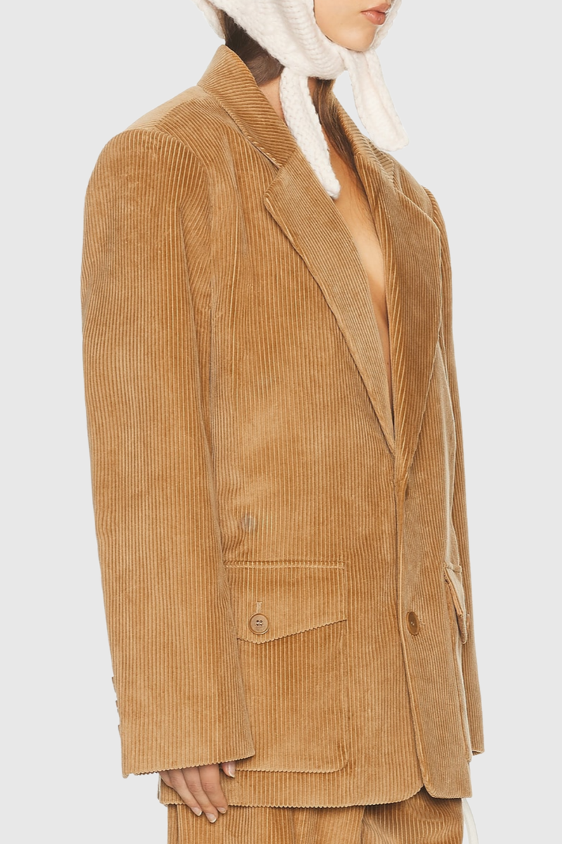 Well Tailored Garment with a Graceful Silhouette