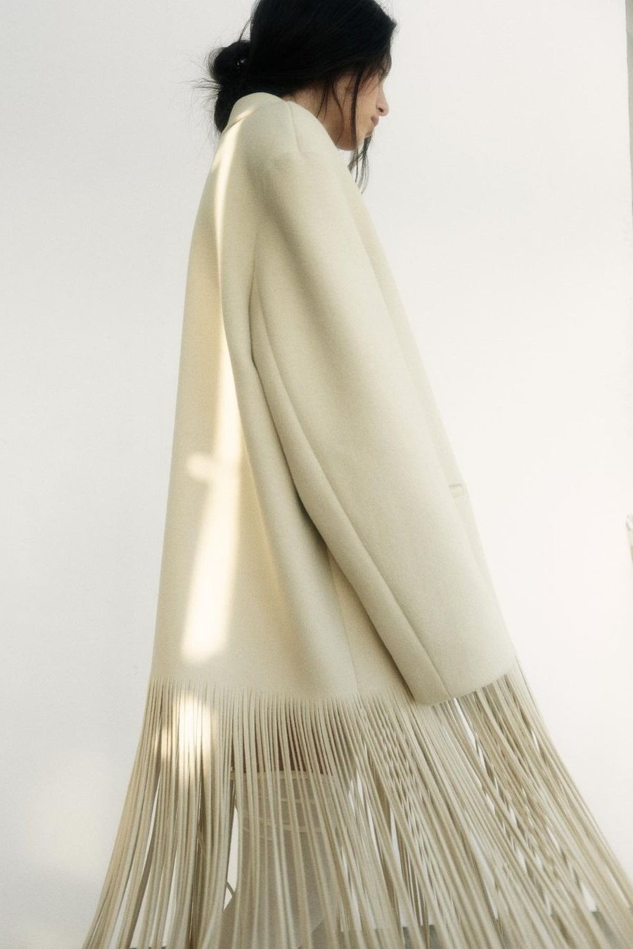 Well Tailored Coat with a Graceful Silhouette