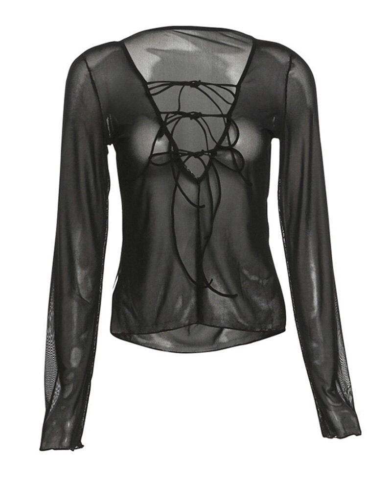 Well Tailored Blouse with a Graceful Silhouette
