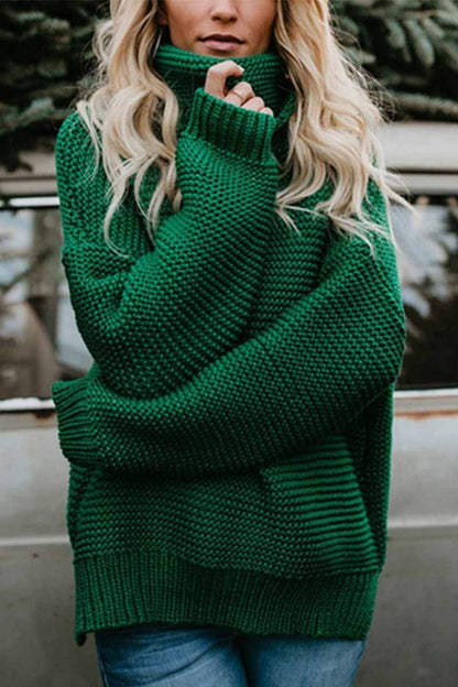 Effortlessly Elegant Sweater with a Timeless Design