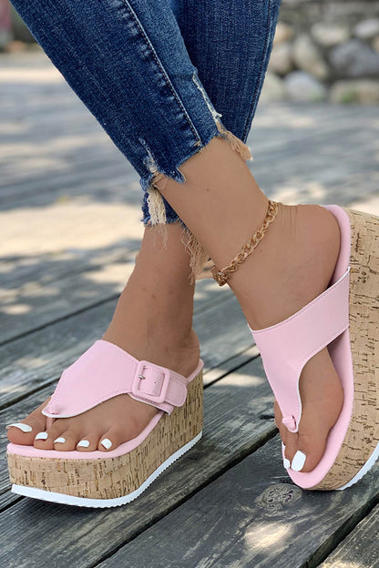 Effortlessly Elegant Sandals with a Timeless Design