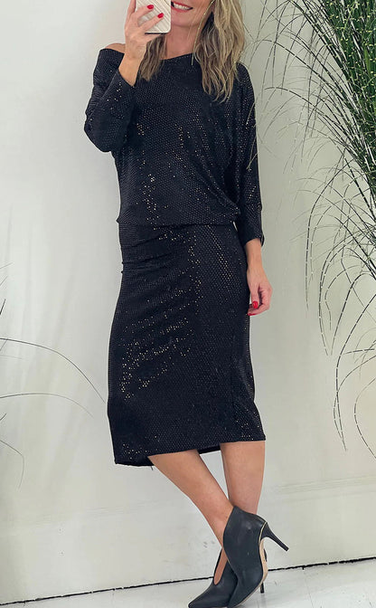 Sophisticated Dress with a Clean Classic Look