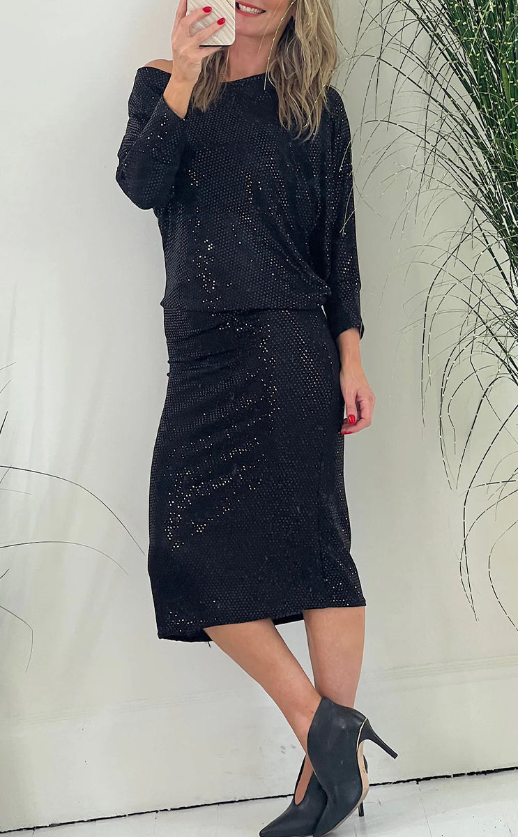 Sophisticated Dress with a Clean Classic Look