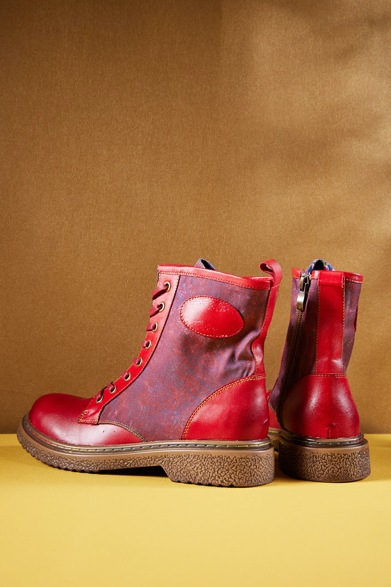 Classic Vintage Boots with a Flattering Fit
