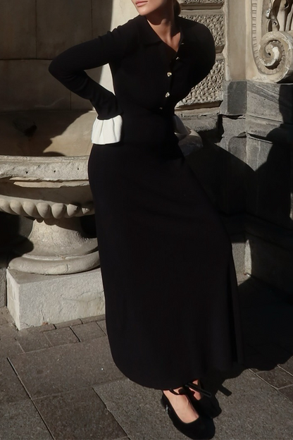 Classic Vintage Dress with a Flattering Fit