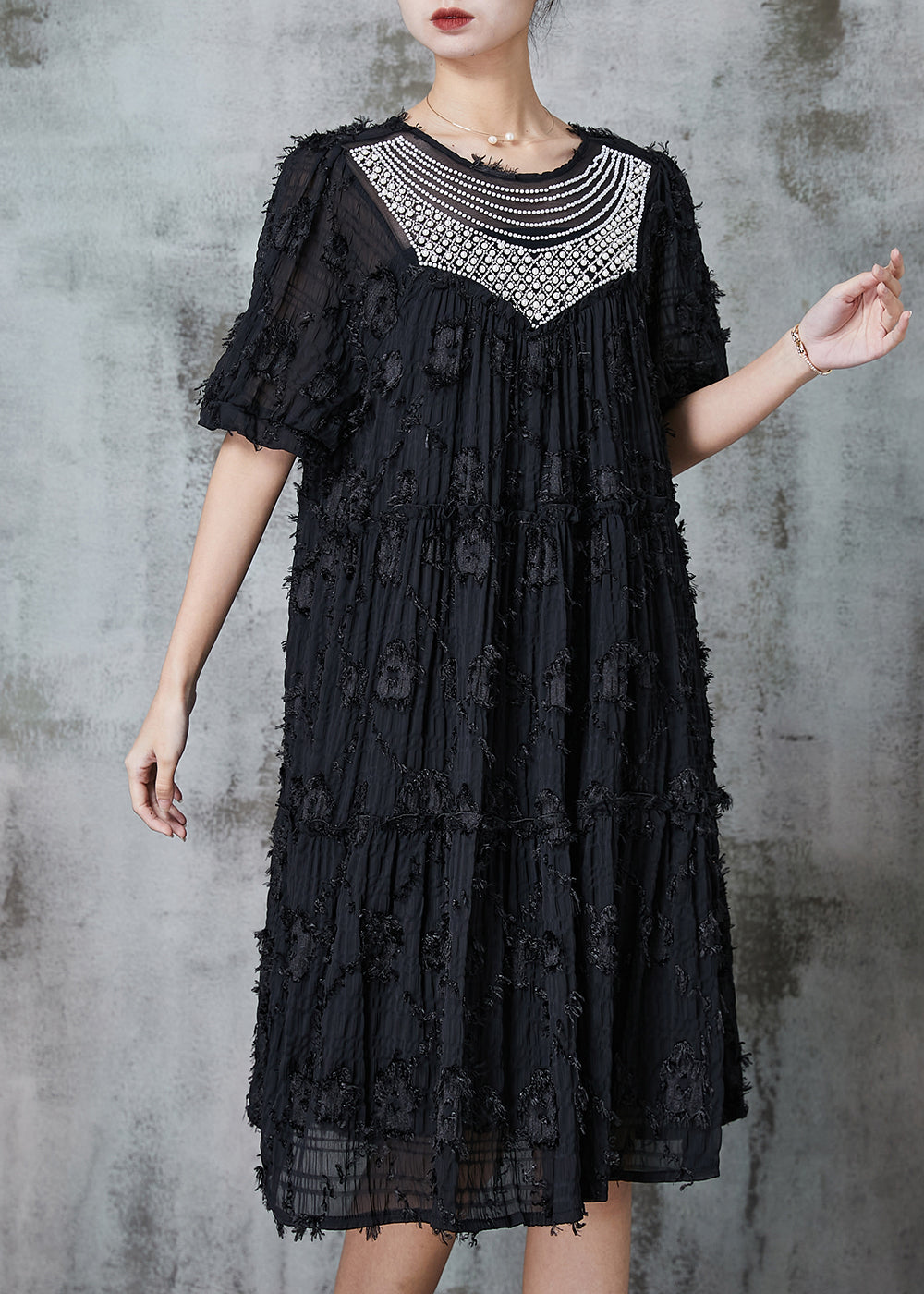 Beautifully Finished Dress in a Timeless Design