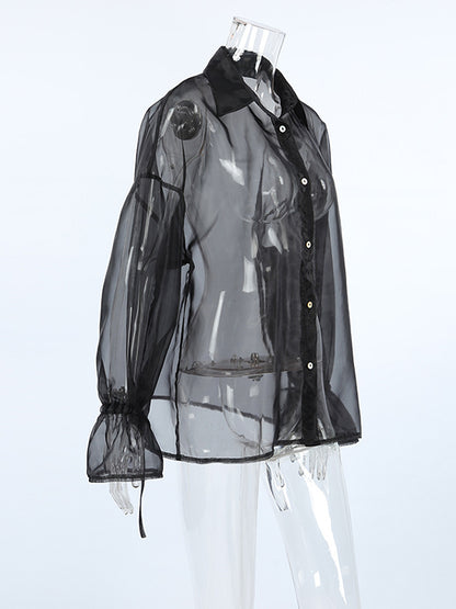 Beautifully Finished Blouse in a Timeless Design