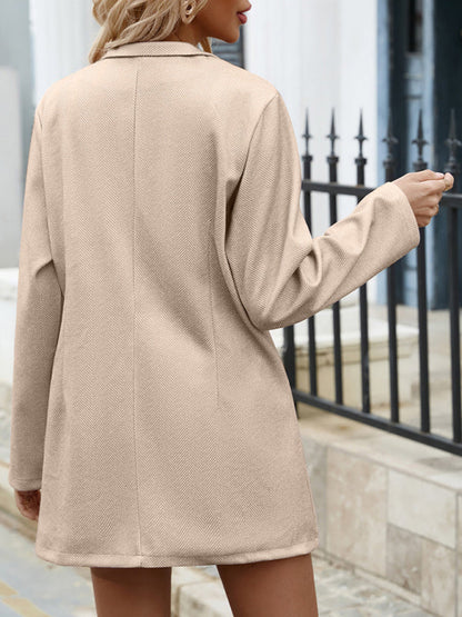 Effortlessly Elegant Garment with a Timeless Design
