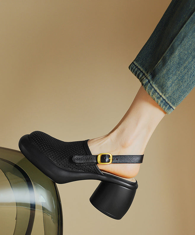 Effortlessly Elegant Sandals with a Timeless Design