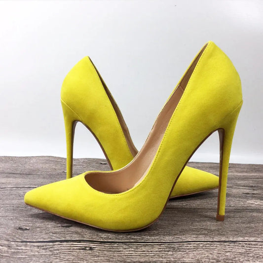 Polished Heels with an Effortless Classic Look