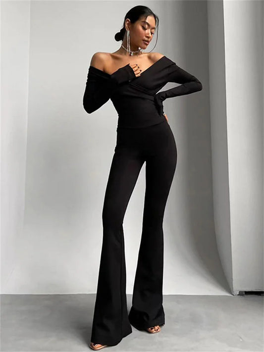 Elegantly Styled Trousers for Everyday Wear