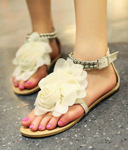 Polished Sandals with an Effortless Classic Look