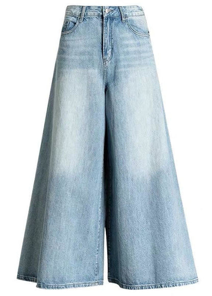 Well Tailored Pants with a Graceful Silhouette