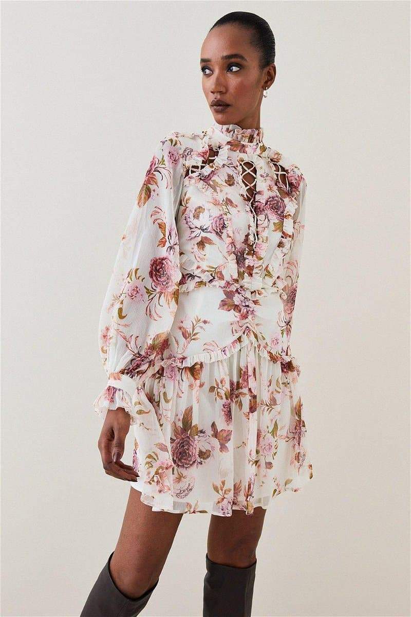 Sophisticated Dress with a Clean Classic Look