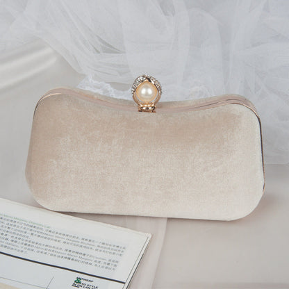 Beautifully Finished Garment in a Timeless Design