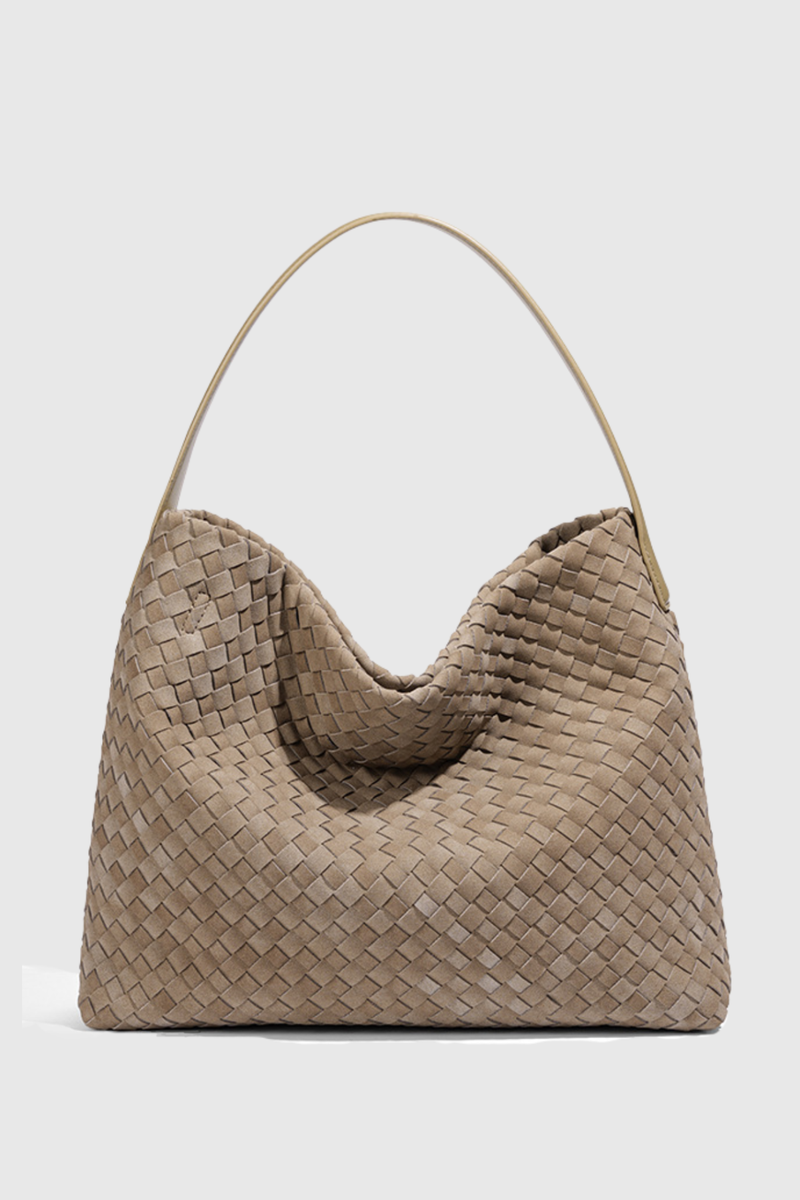 Polished Bag with an Effortless Classic Look