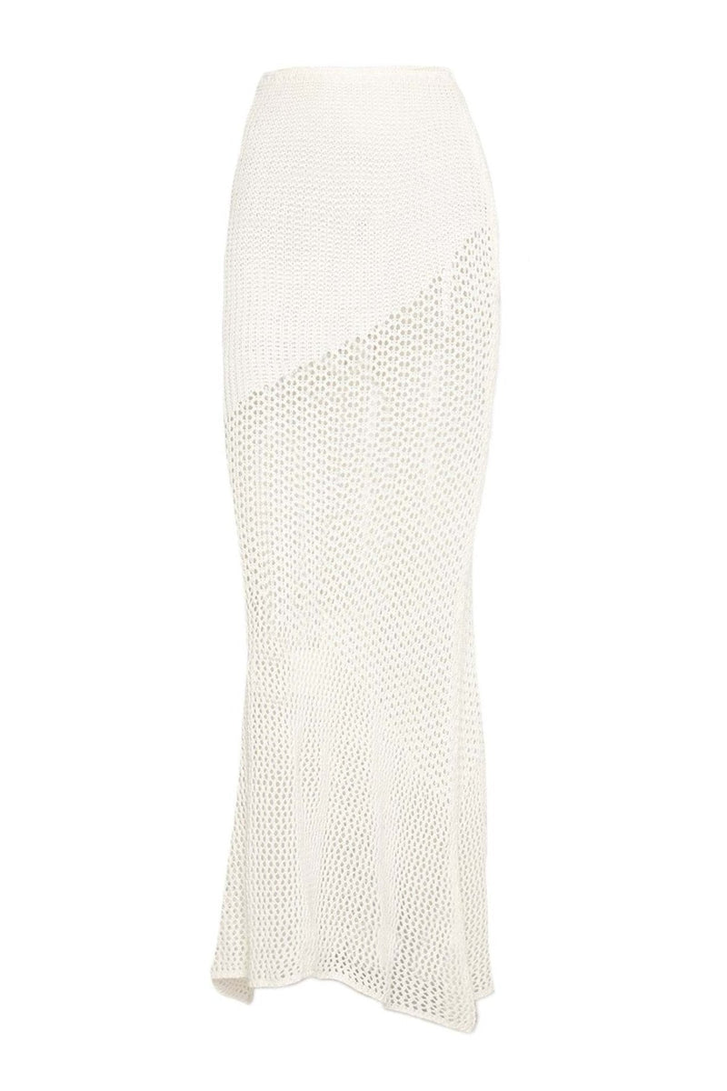 Well Tailored Garment with a Graceful Silhouette