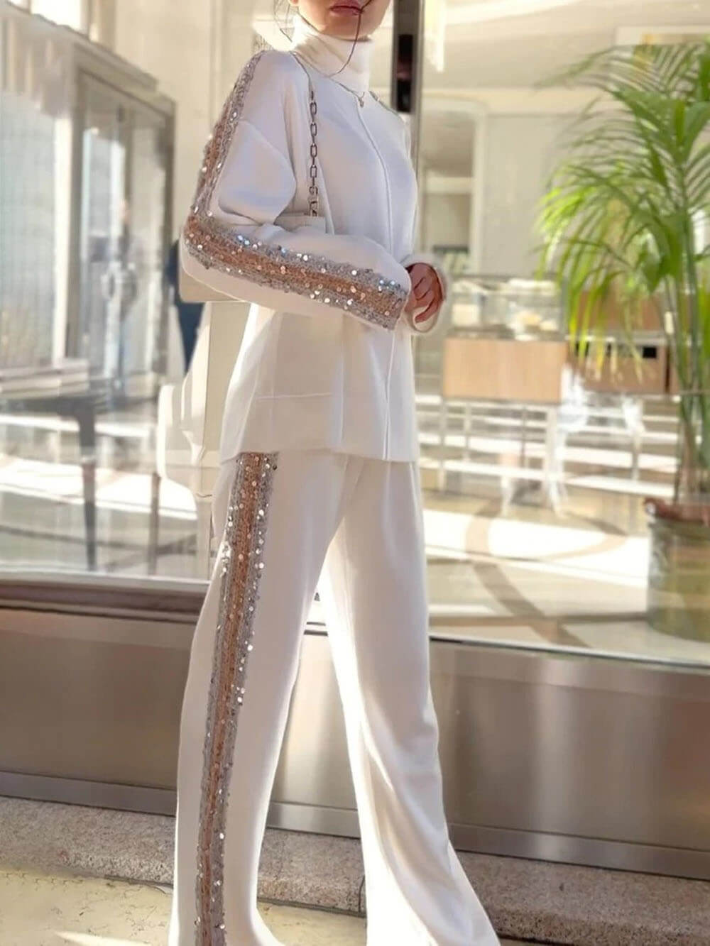 Elegantly Styled Pants for Everyday Wear