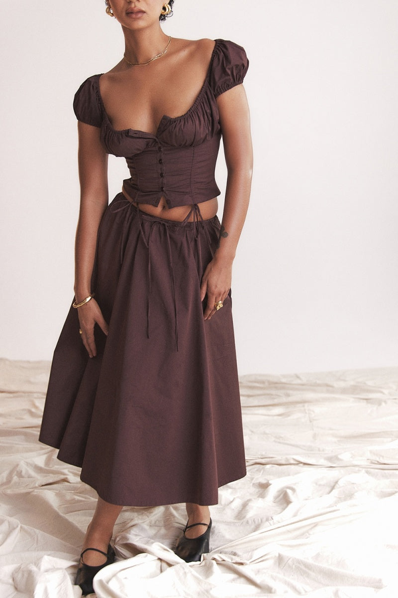 Effortlessly Elegant Garment with a Timeless Design