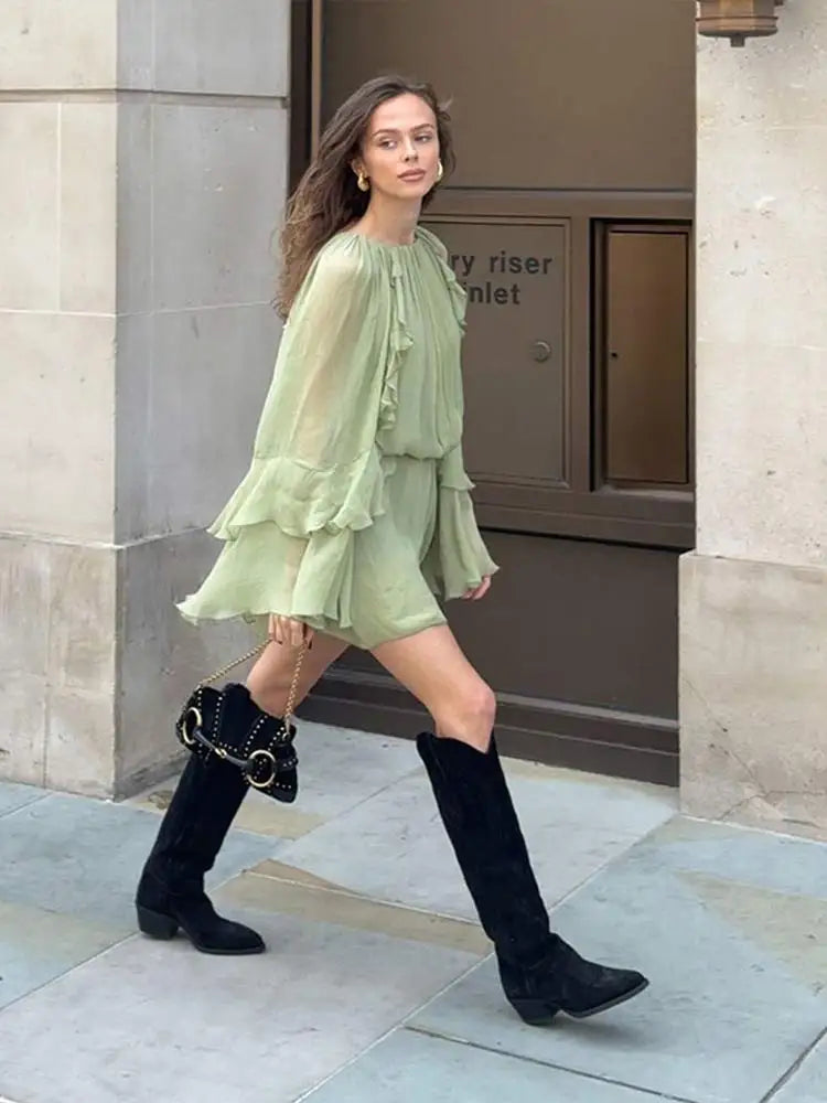 Polished Dress with an Effortless Classic Look