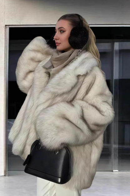 Elegantly Styled Coat for Everyday Wear
