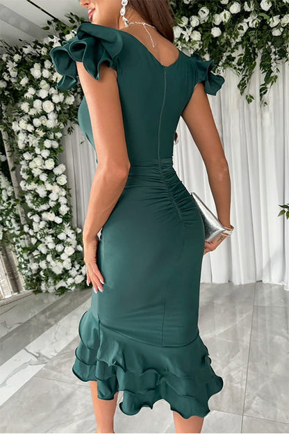 Classic Vintage Dress with a Flattering Fit