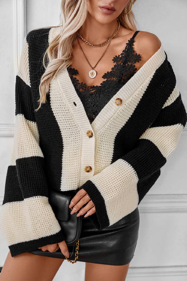 Gracefully Styled Cardigan for Any Occasion