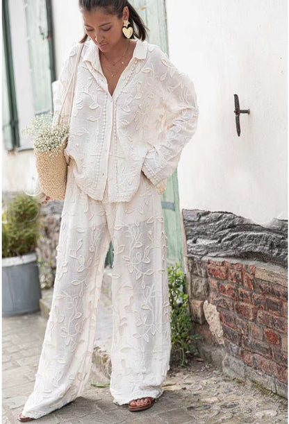 Effortlessly Elegant Garment with a Timeless Design
