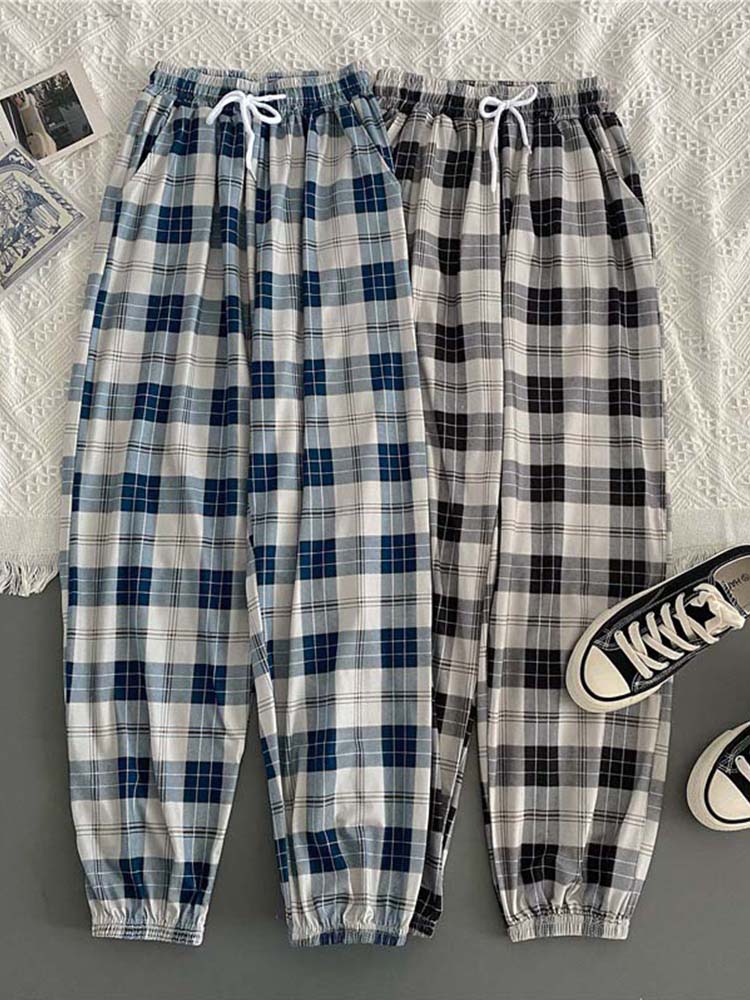A Vintage Style Pants with Delicate Timeless Details