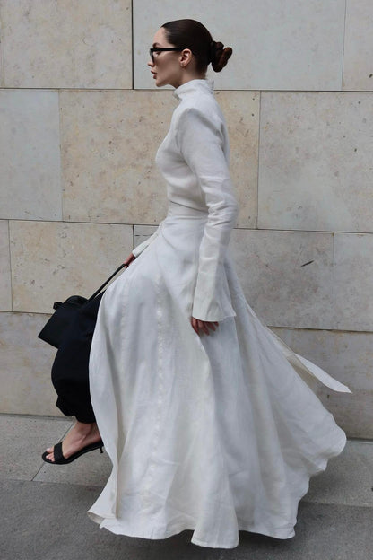 Beautifully Finished Dress in a Timeless Design