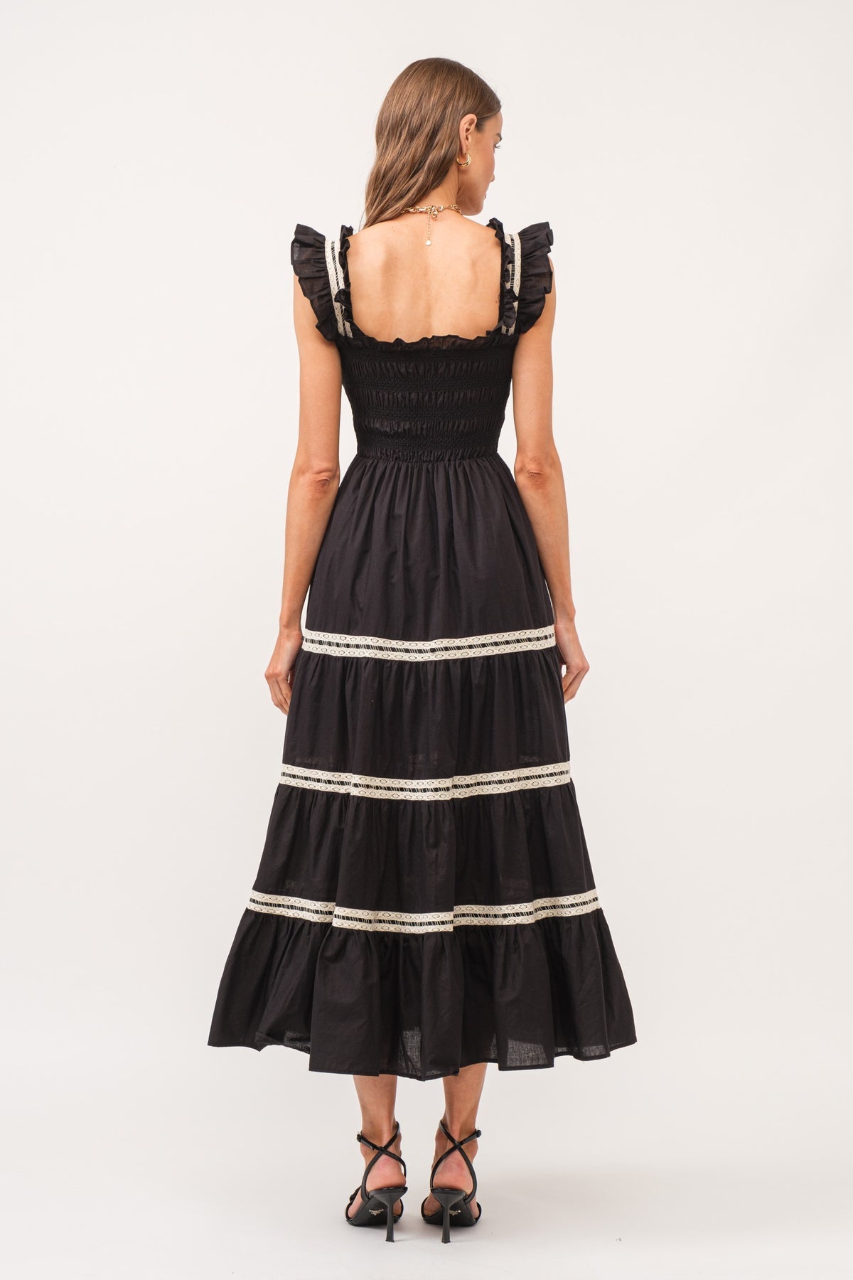 Polished Dress with an Effortless Classic Look