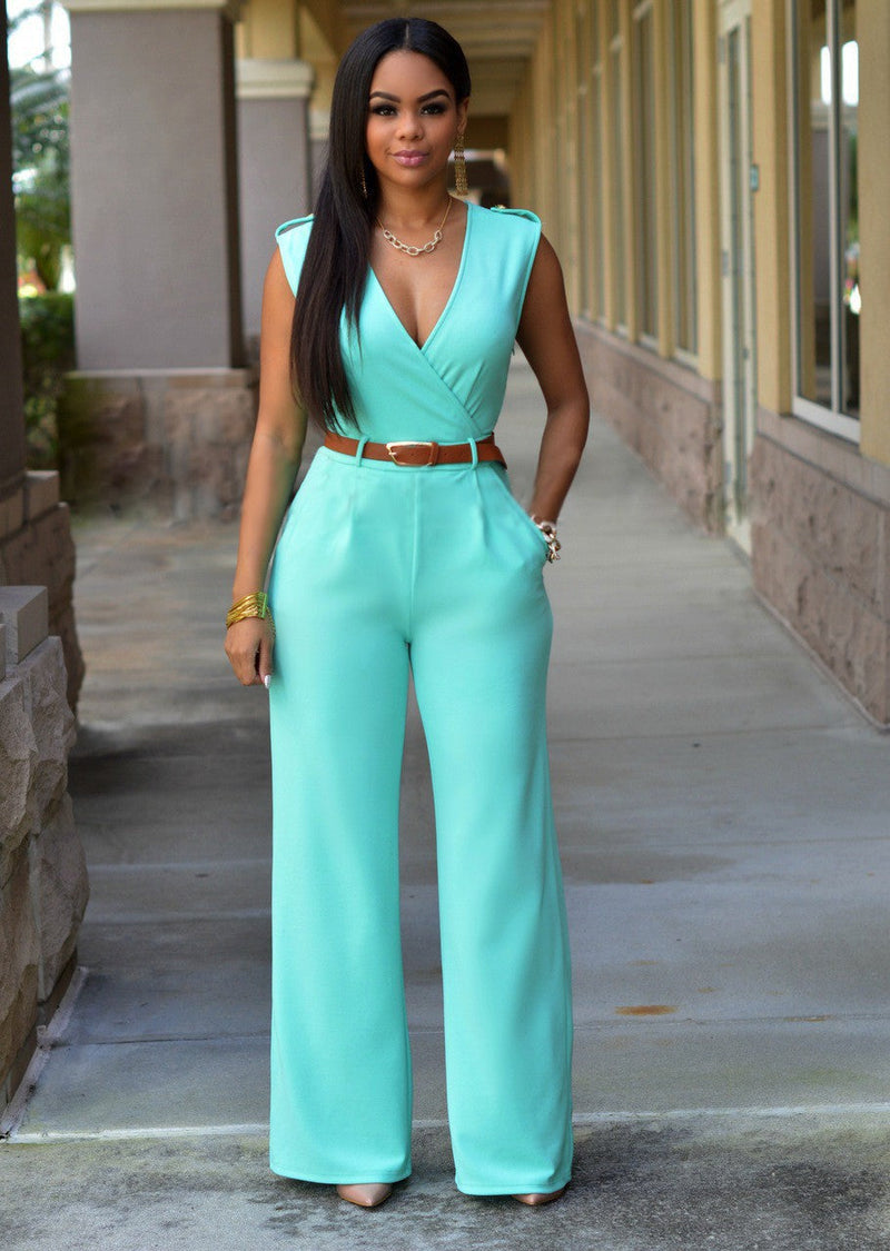 Gracefully Styled Garment for Any Occasion