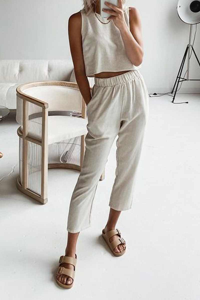 Sophisticated Garment with a Clean Classic Look