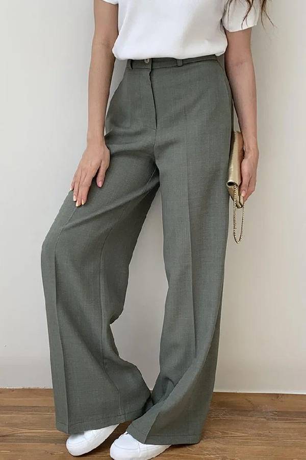 Sophisticated Pants with a Clean Classic Look