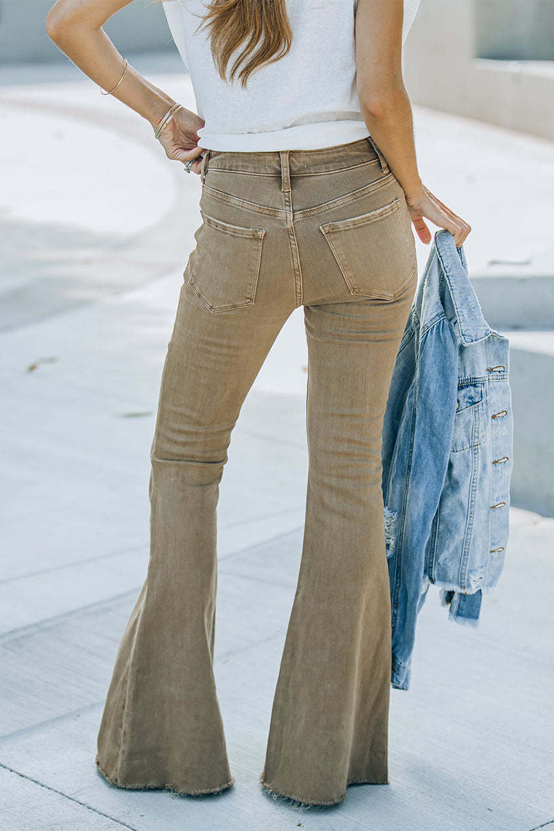Effortlessly Elegant Garment with a Timeless Design