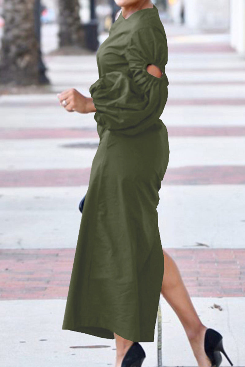 Well Tailored Dress with a Graceful Silhouette