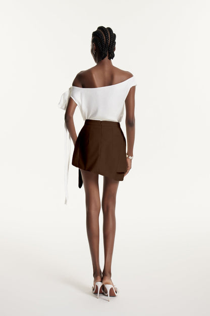 Beautifully Finished Garment in a Timeless Design