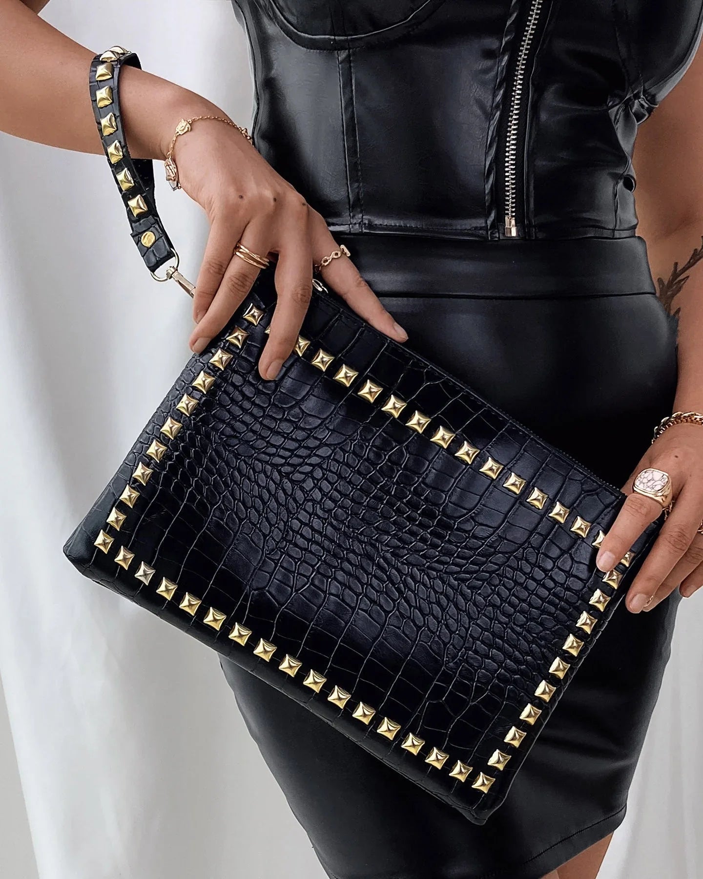 Effortlessly Elegant Bag with a Timeless Design