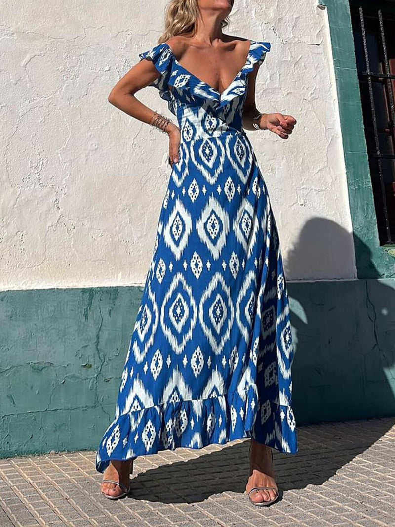 Beautifully Finished Dress in a Timeless Design