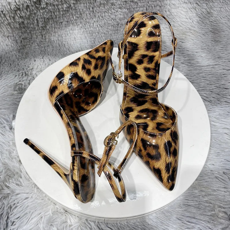 Well Tailored Shoes with a Graceful Silhouette