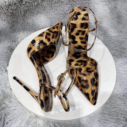 Well Tailored Shoes with a Graceful Silhouette