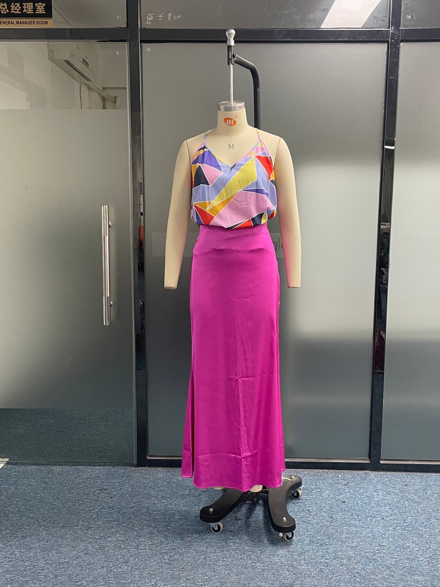 Classic Vintage & Enduringly Stylish Top