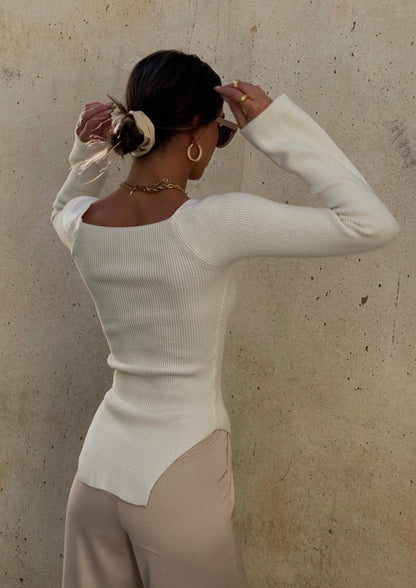 Classic Vintage & Enduringly Stylish Top