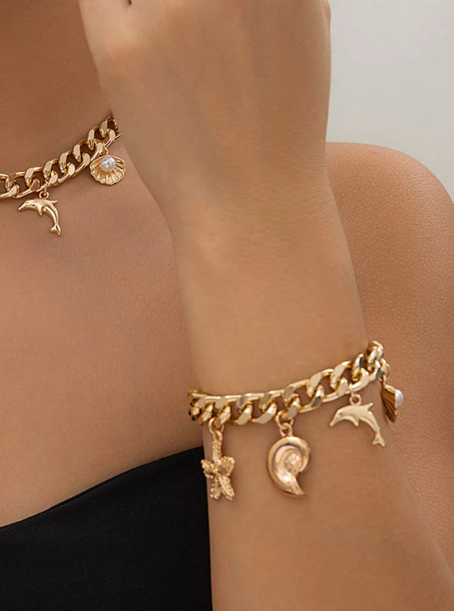 Gracefully Styled Garment for Any Occasion