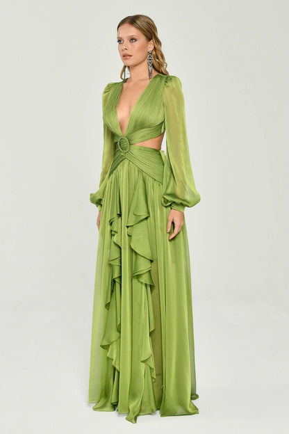Well Tailored Dress with a Graceful Silhouette